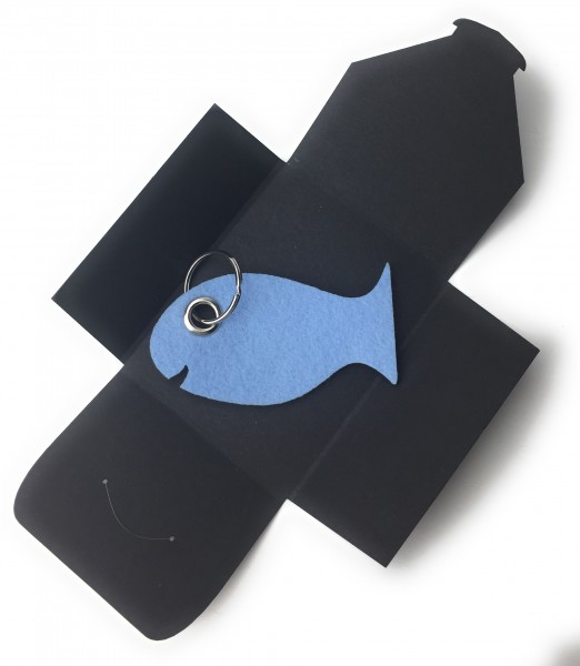 Schlüsselanhänger aus Filz optional mit Namensgravur - Fisch / Tier - eisblau als Schlüsselanhänger
